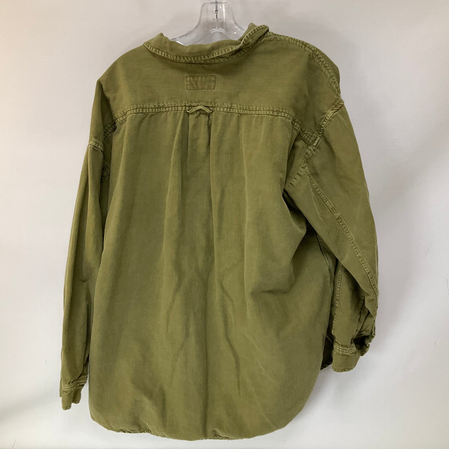 Top Long Sleeve By Pilcro In Green, Size: Xl