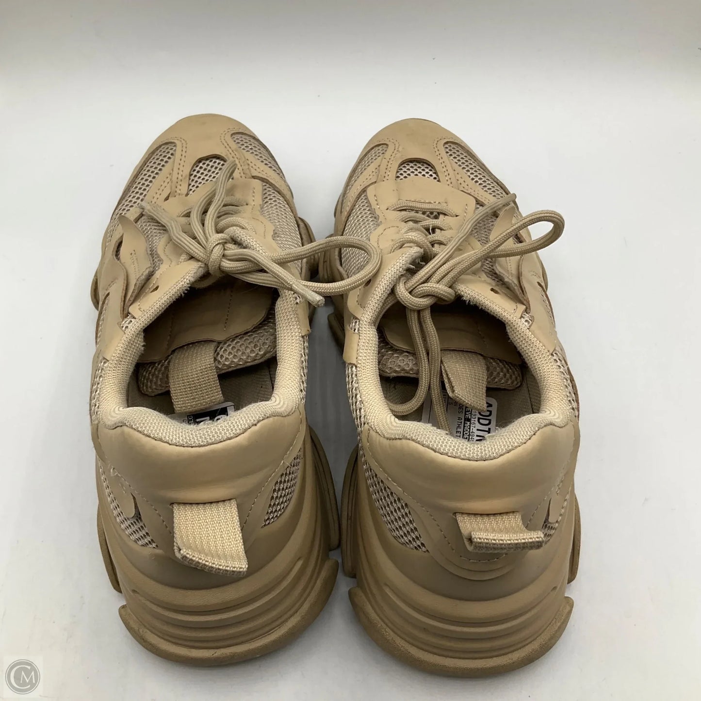 Shoes Athletic By Steve Madden In Tan, Size: 8.5