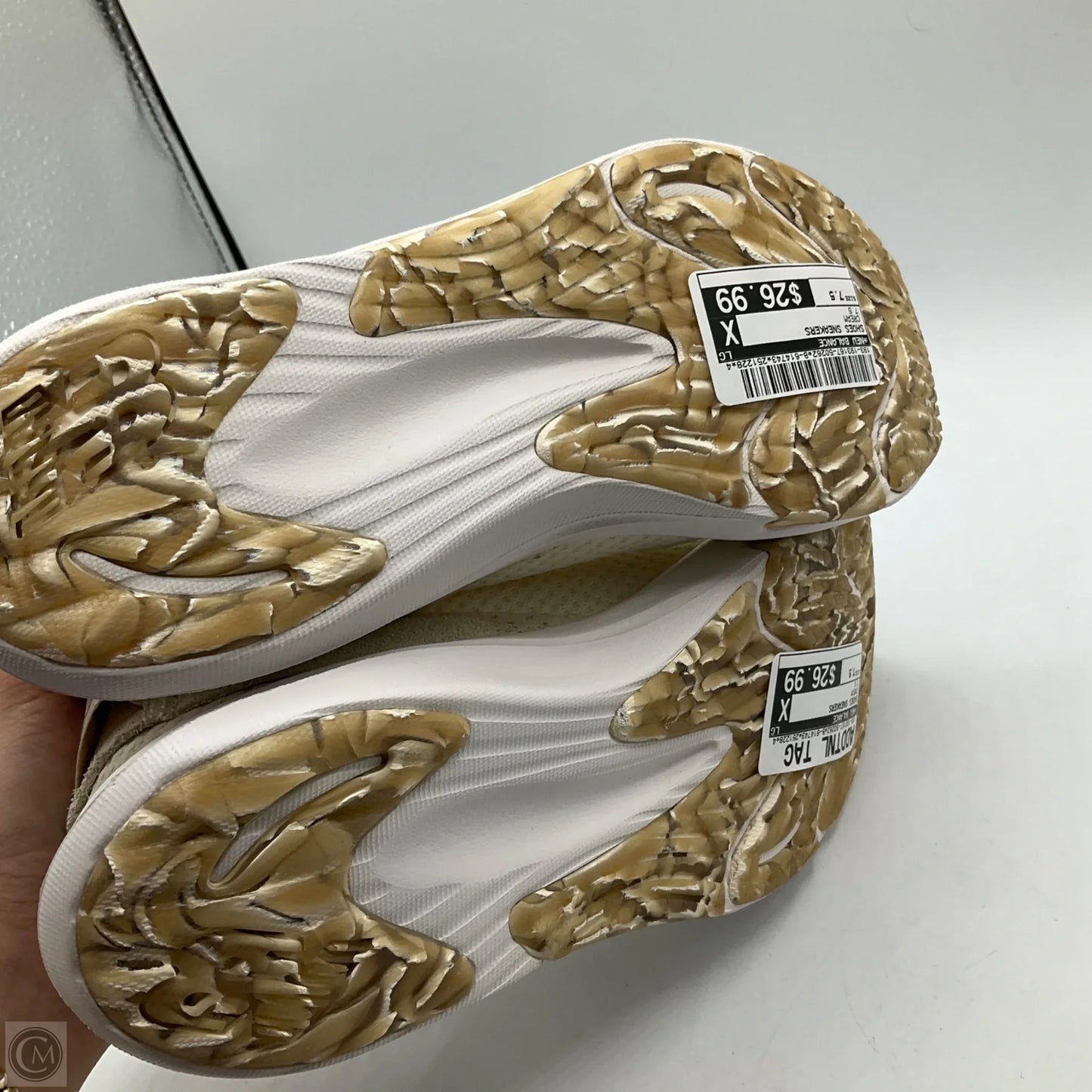 Shoes Sneakers By New Balance In Cream, Size: 7.5