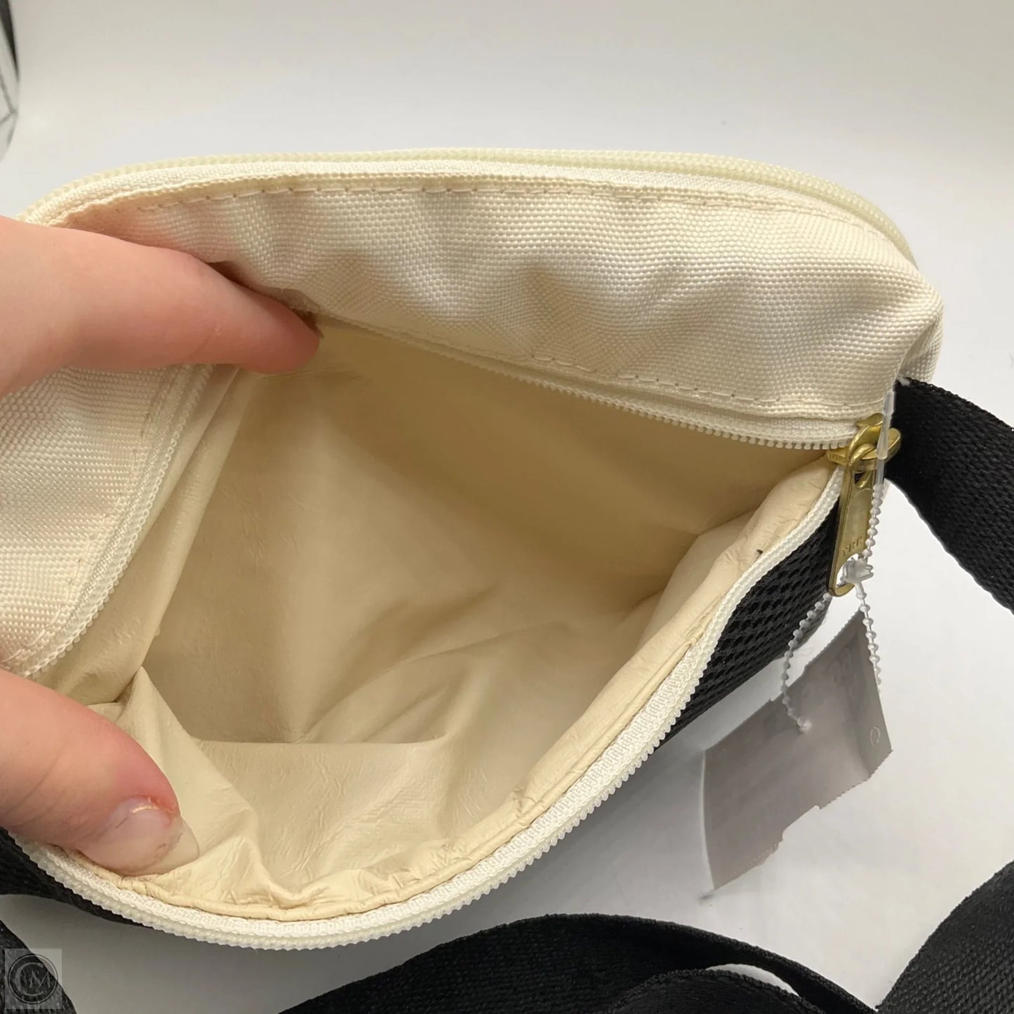 Belt Bag By Cmb, Size: Small