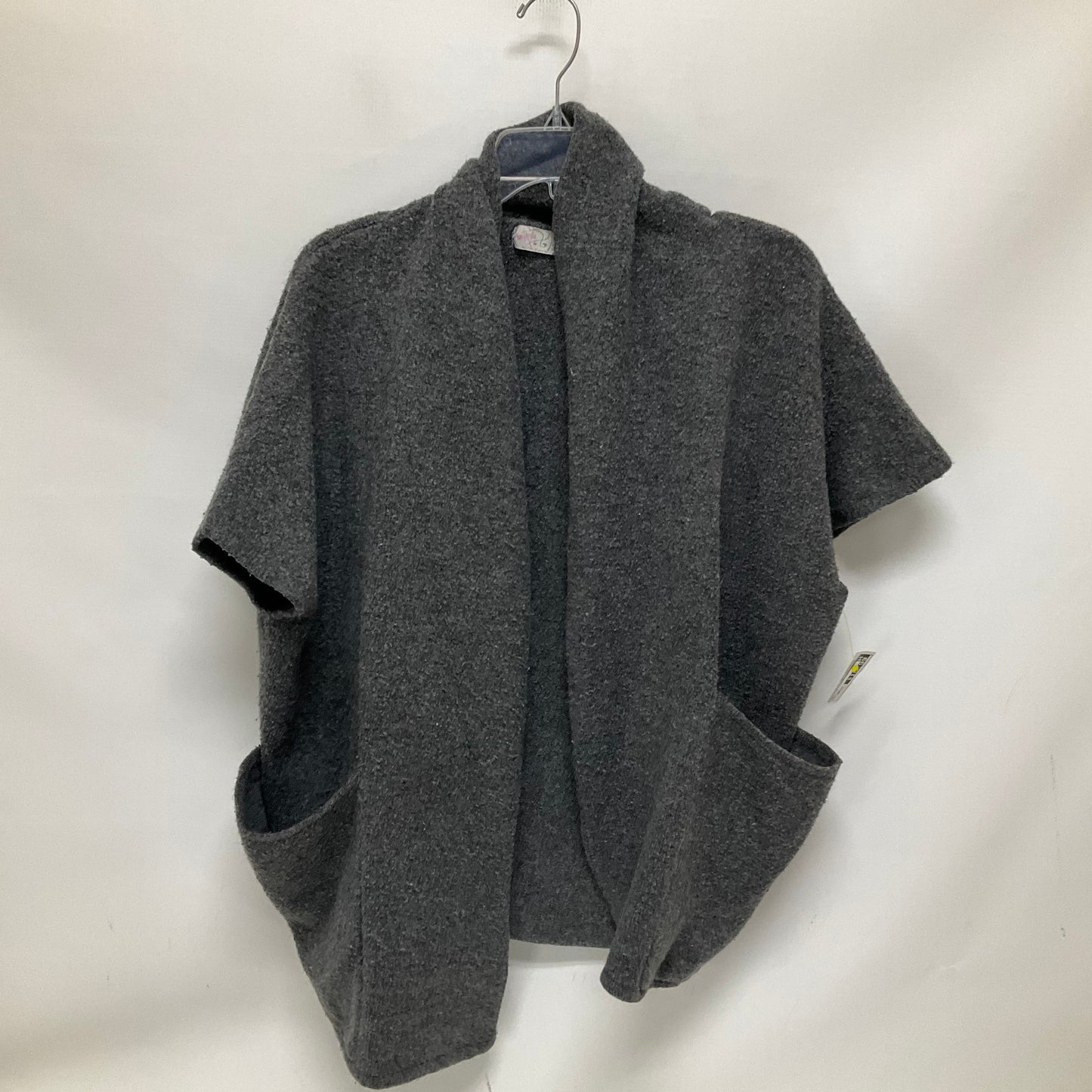 Cardigan By Free People In Grey, Size: Onesize