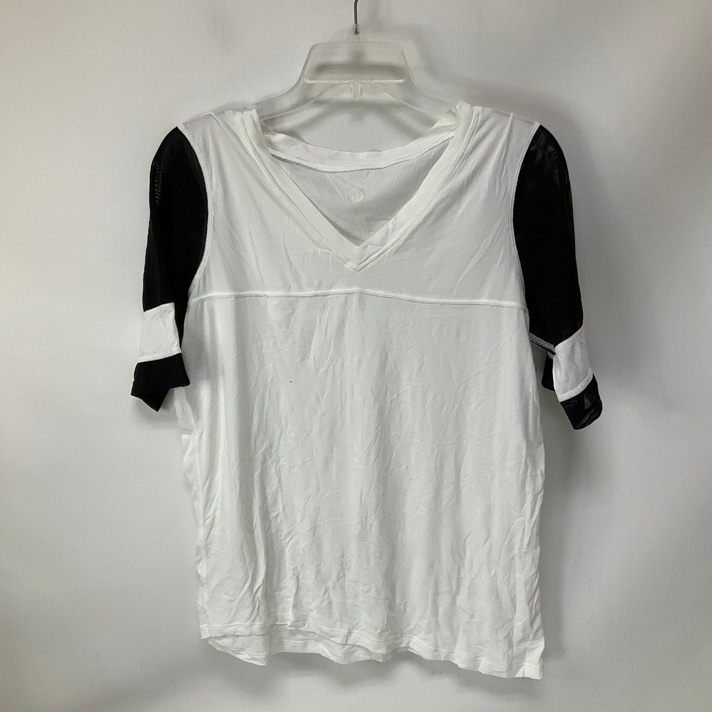 Athletic Top Short Sleeve By Lululemon In Black & White, Size: 6