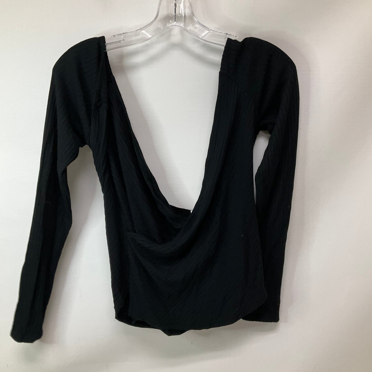 Top Long Sleeve By Reformation In Black, Size: Lp