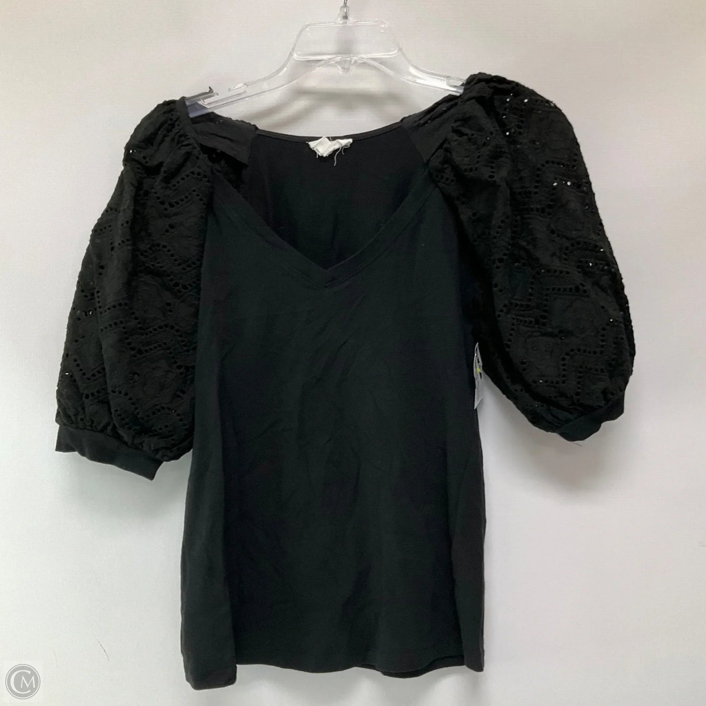 Top Short Sleeve By Clothes Mentor In Black, Size: S