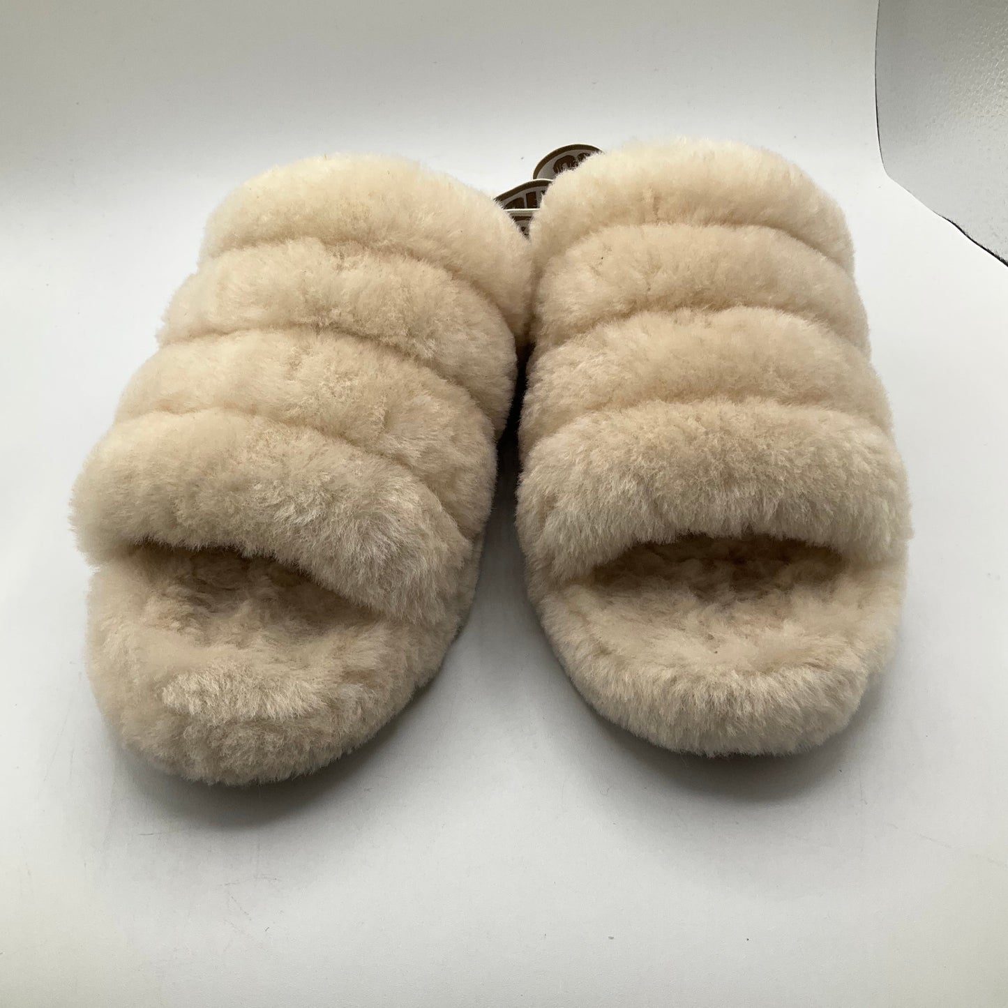 Slippers By Ugg In Cream