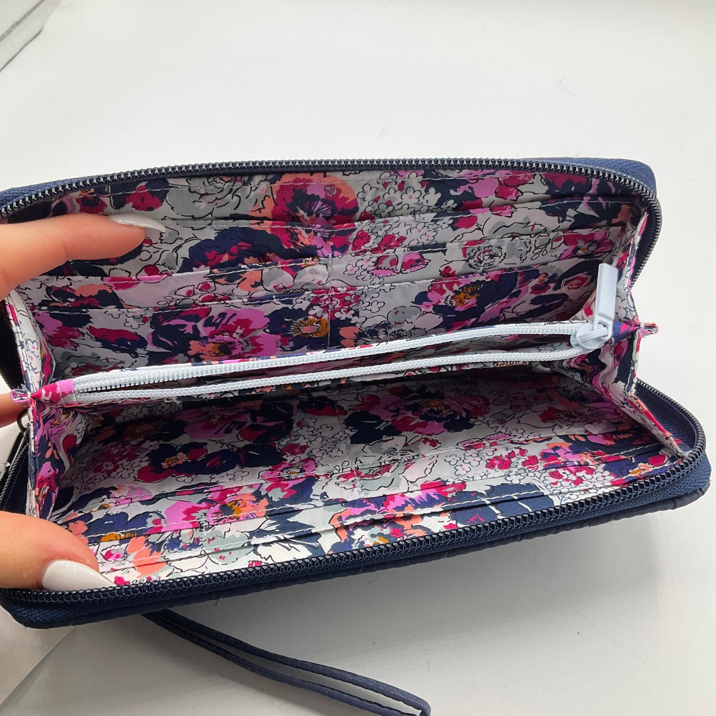 Wallet By Vera Bradley, Size: Medium