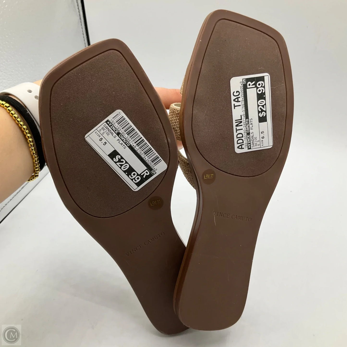 Sandals Flats By Vince Camuto In Beige, Size: 6.5