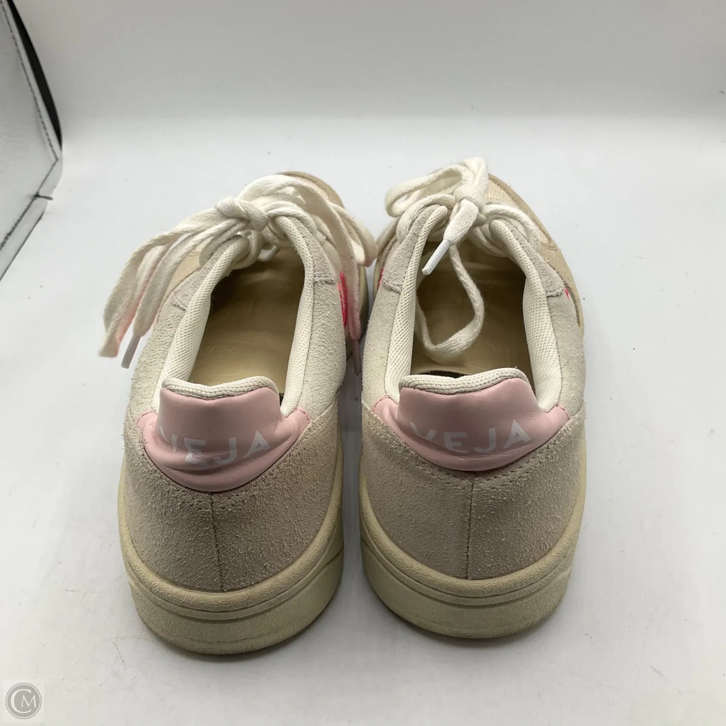 Shoes Sneakers By Veja In Beige, Size: 10