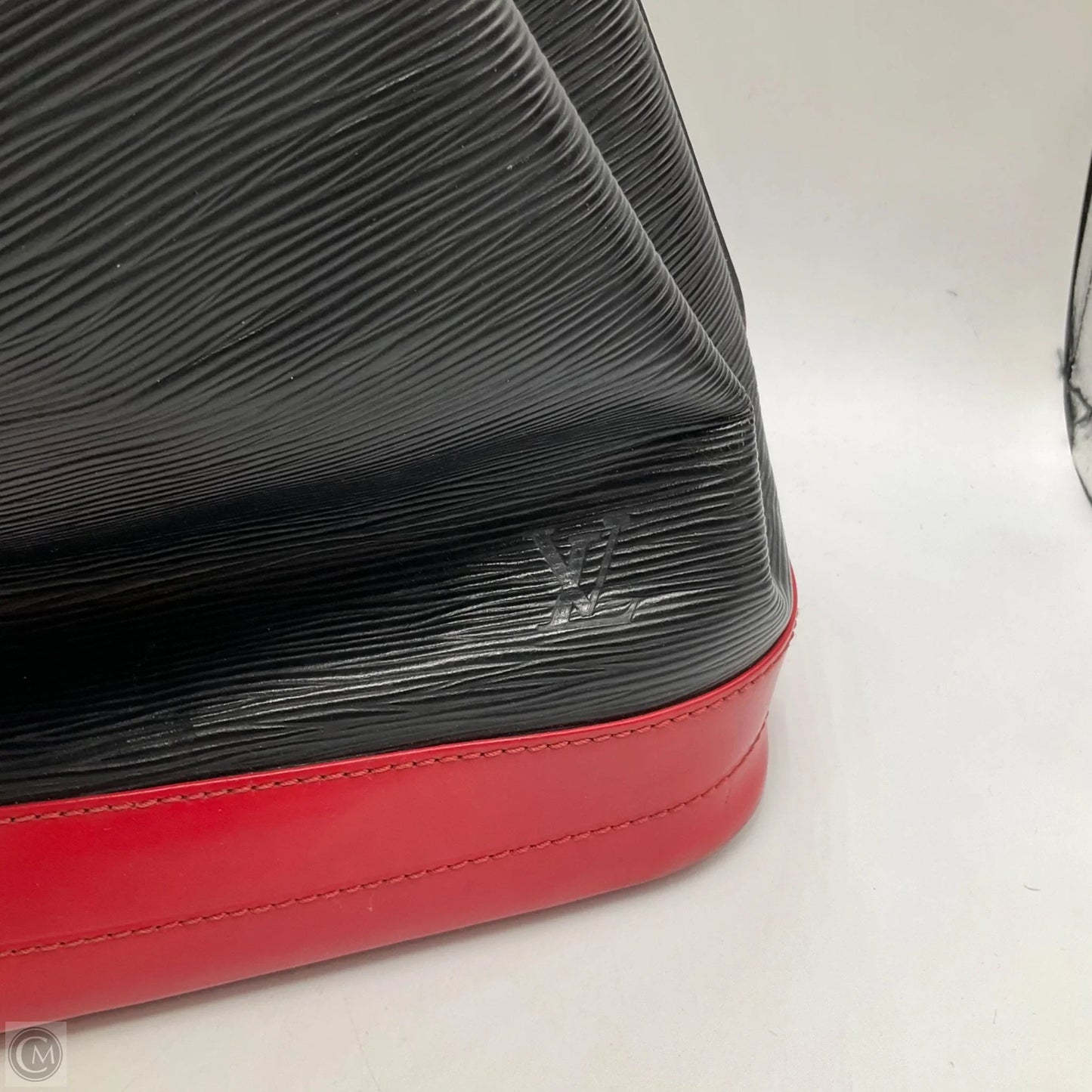 Handbag Luxury Designer By Louis Vuitton, Size: Large