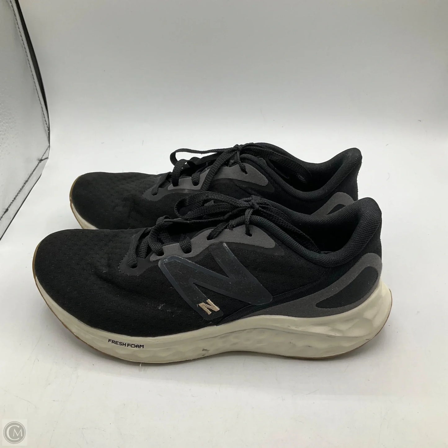 Shoes Athletic By New Balance In Black, Size: 8