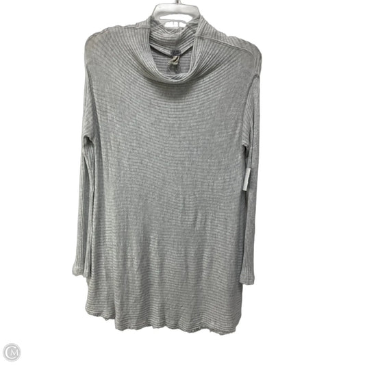 Top Long Sleeve By We The Free In Grey, Size: S