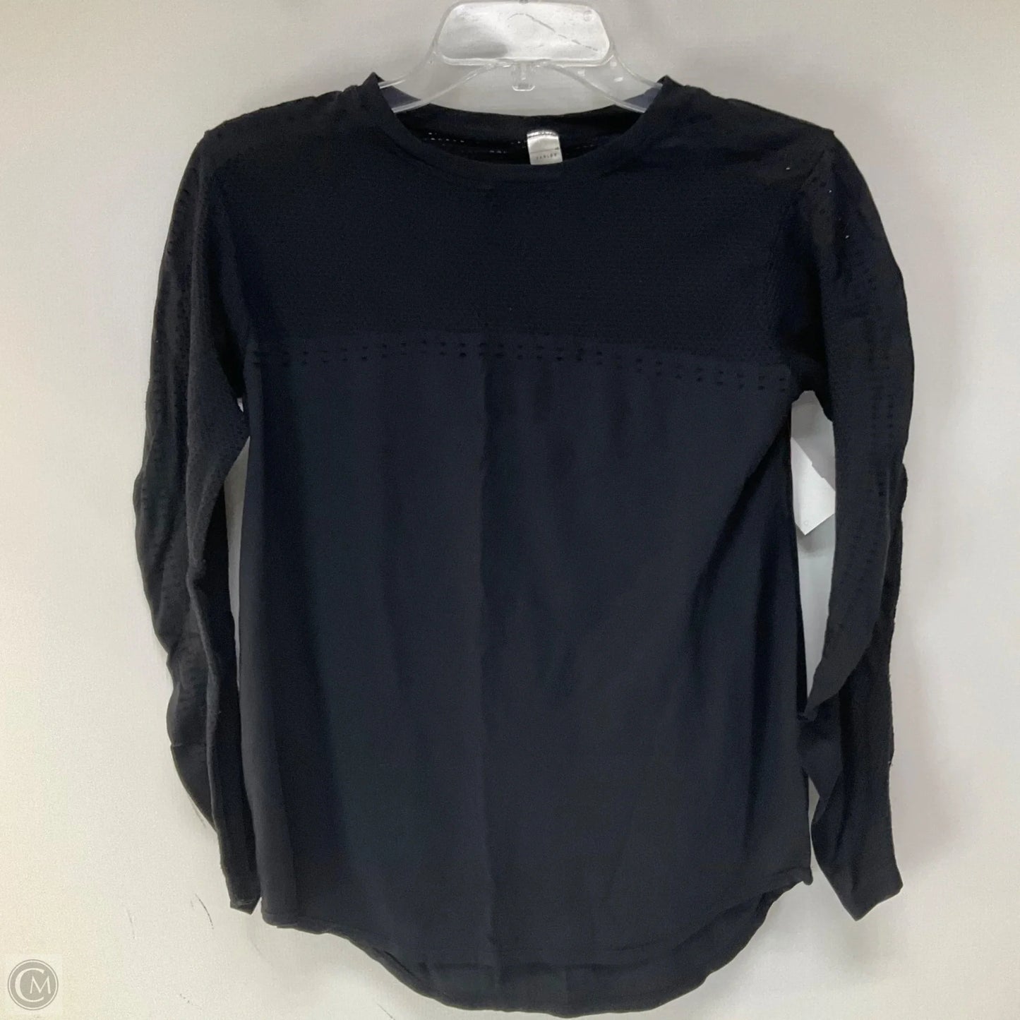 Athletic Top Long Sleeve Crewneck By Varley In Black, Size: S