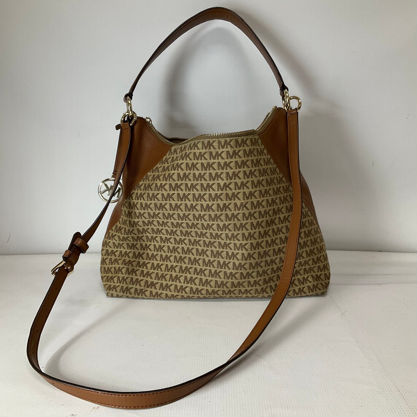 Handbag Designer By Michael Kors  Size: Medium