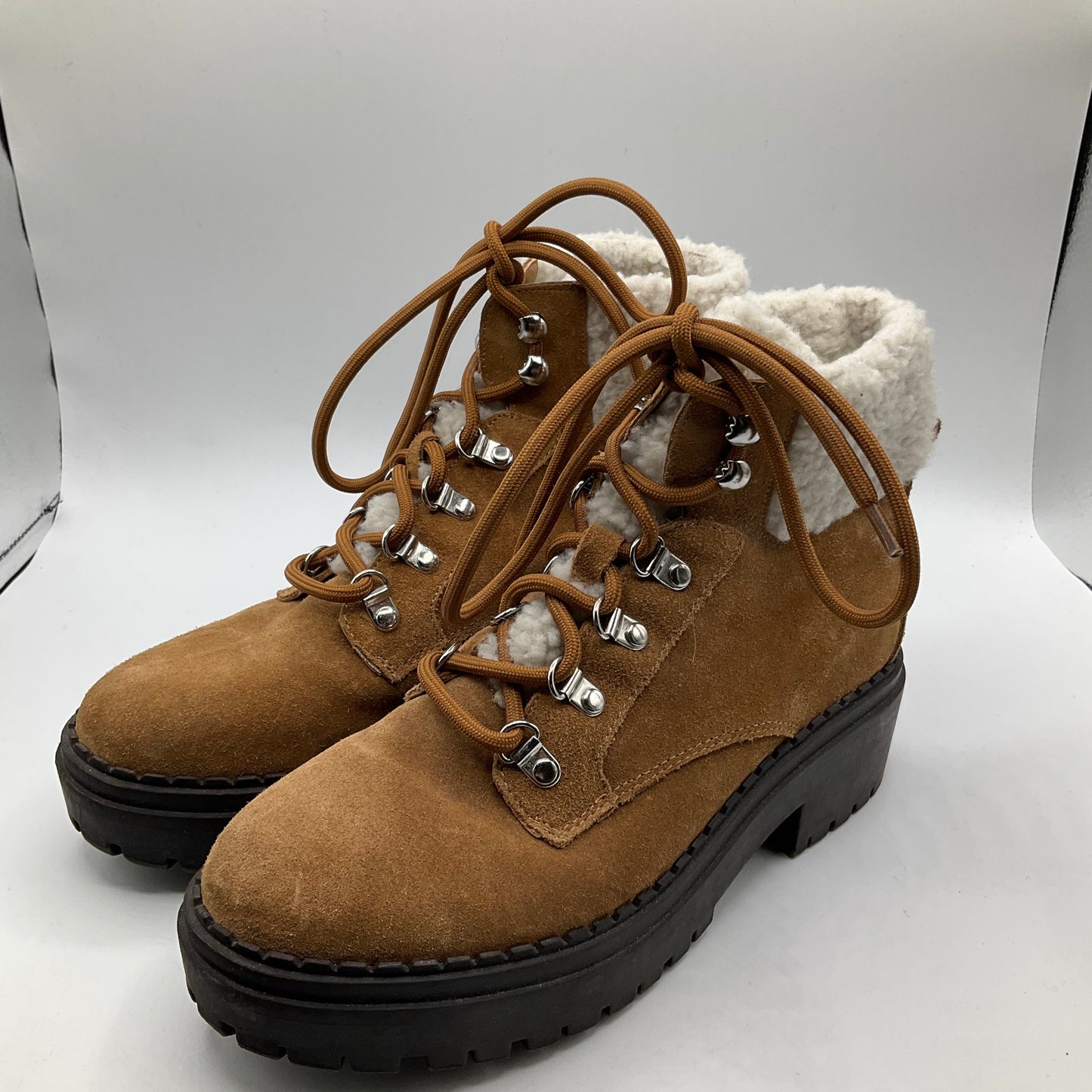 Boots Snow By Marc Fisher In Tan, Size: 7.5