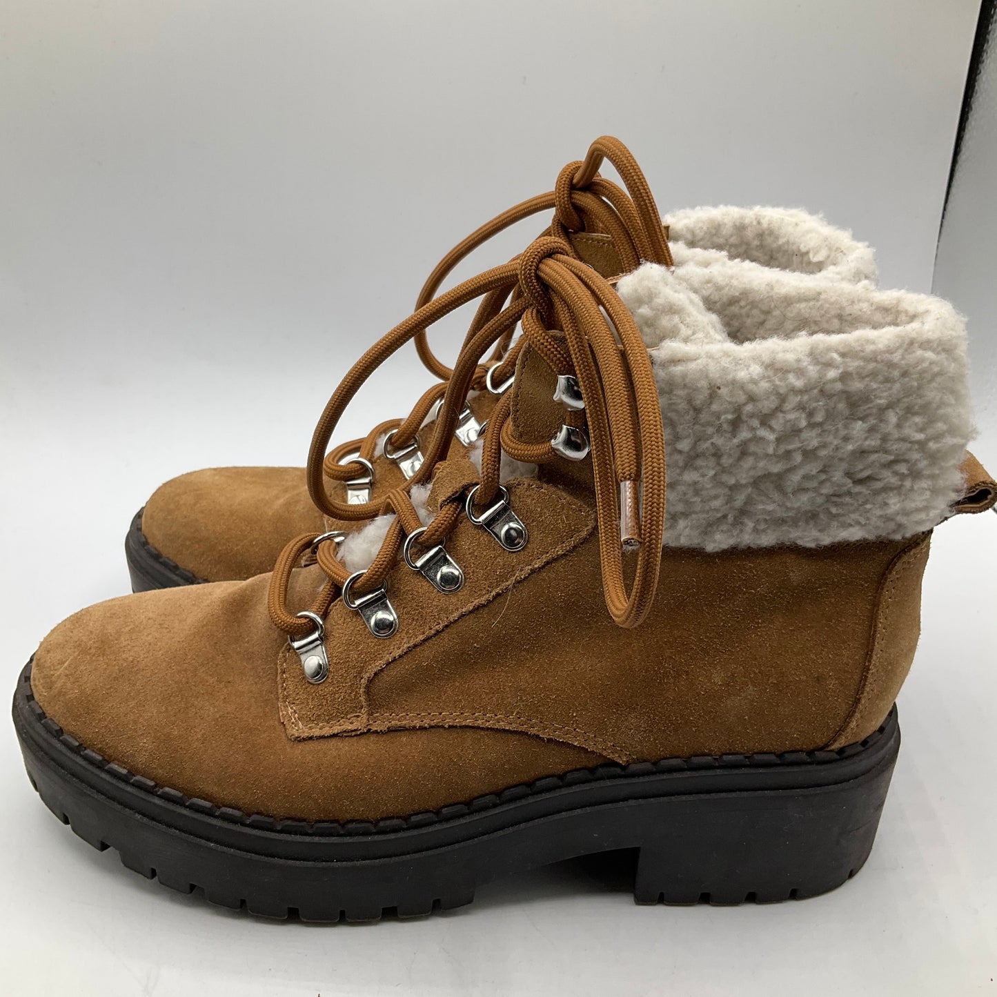 Boots Snow By Marc Fisher In Tan, Size: 7.5