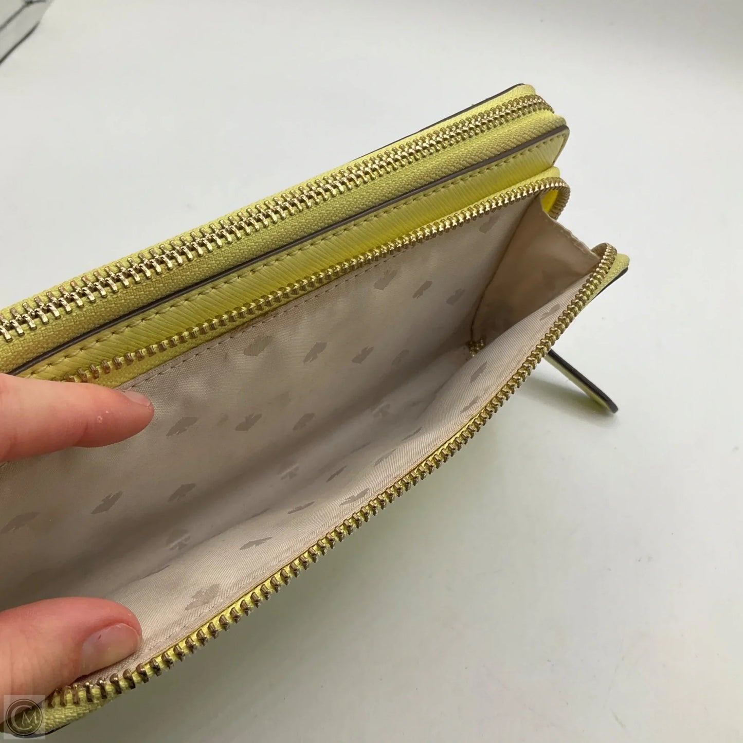 Wristlet Designer By Kate Spade, Size: Small