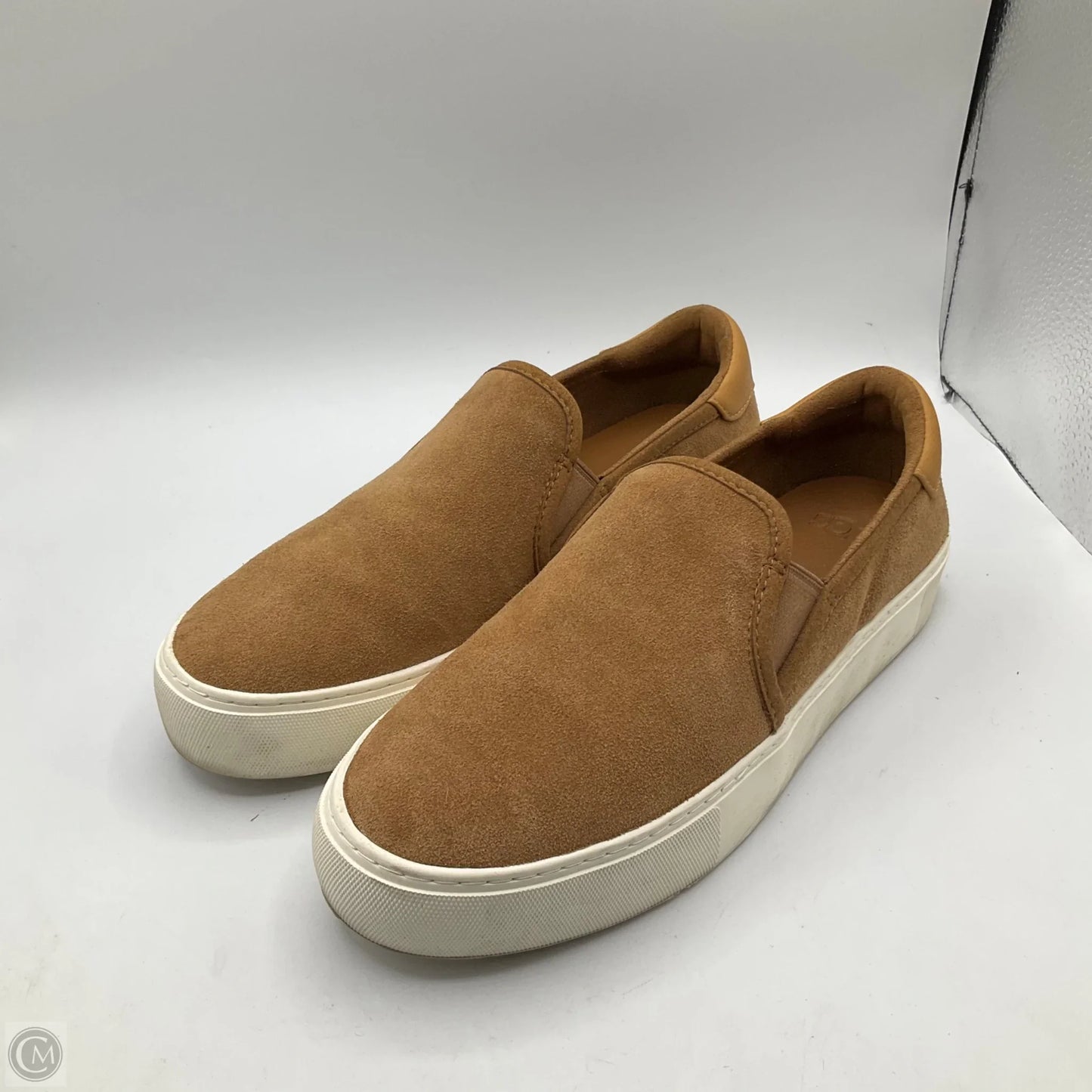 Shoes Designer By Ugg In Tan, Size: 9