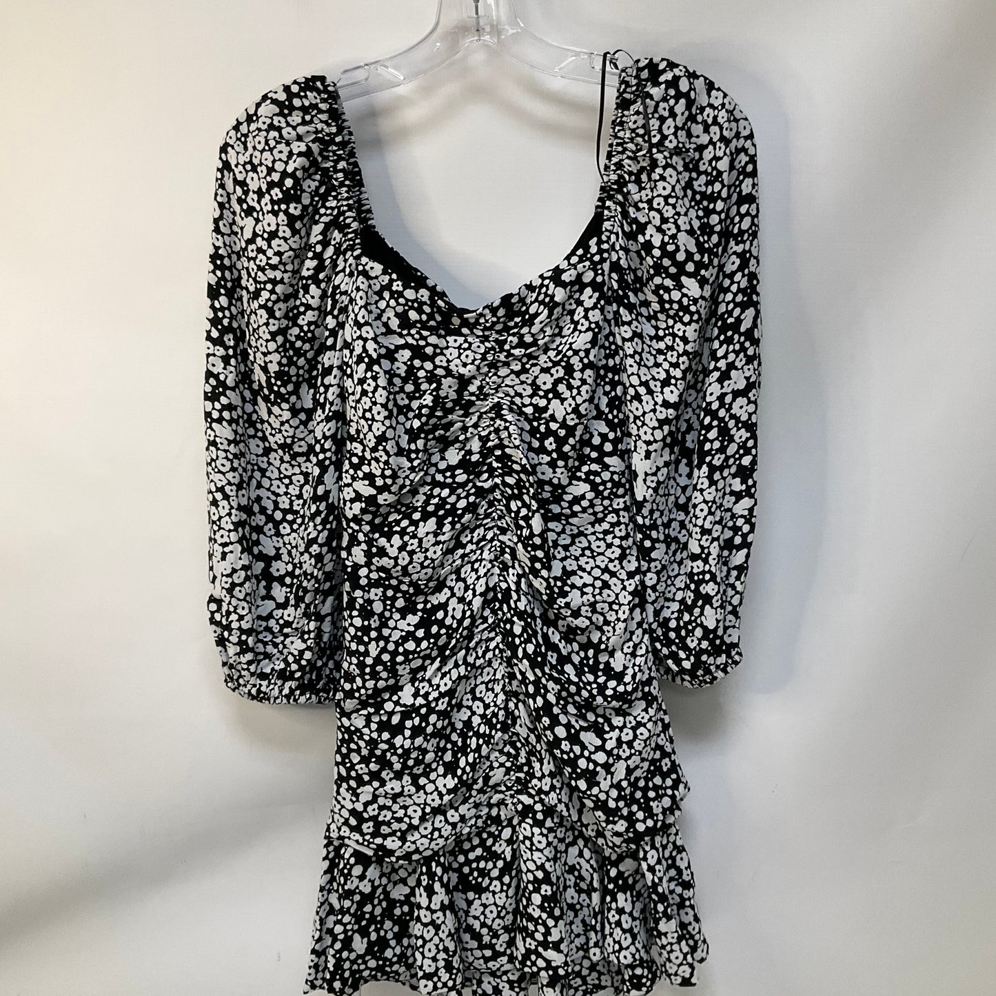 Dress Casual Short By Zara In Black & White, Size: S