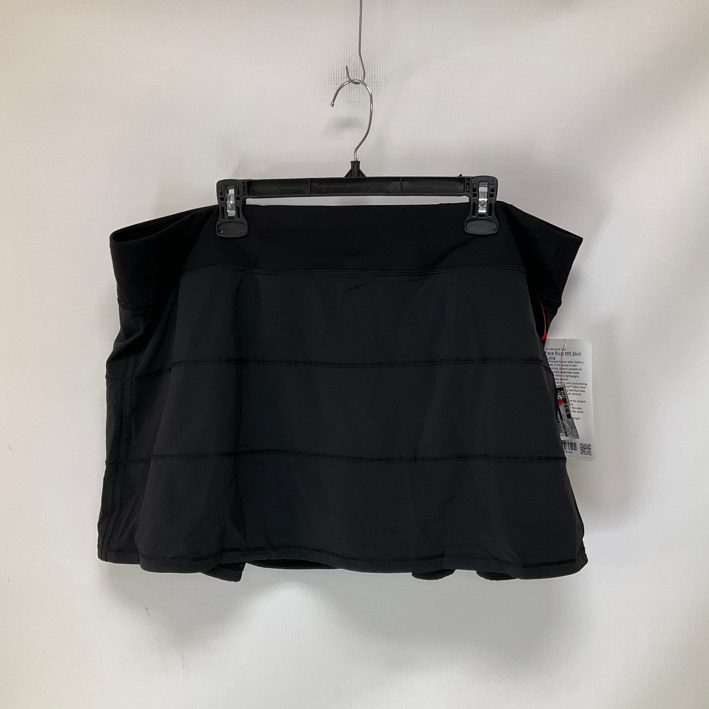 Athletic Skirt By Lululemon In Black, Size: 18