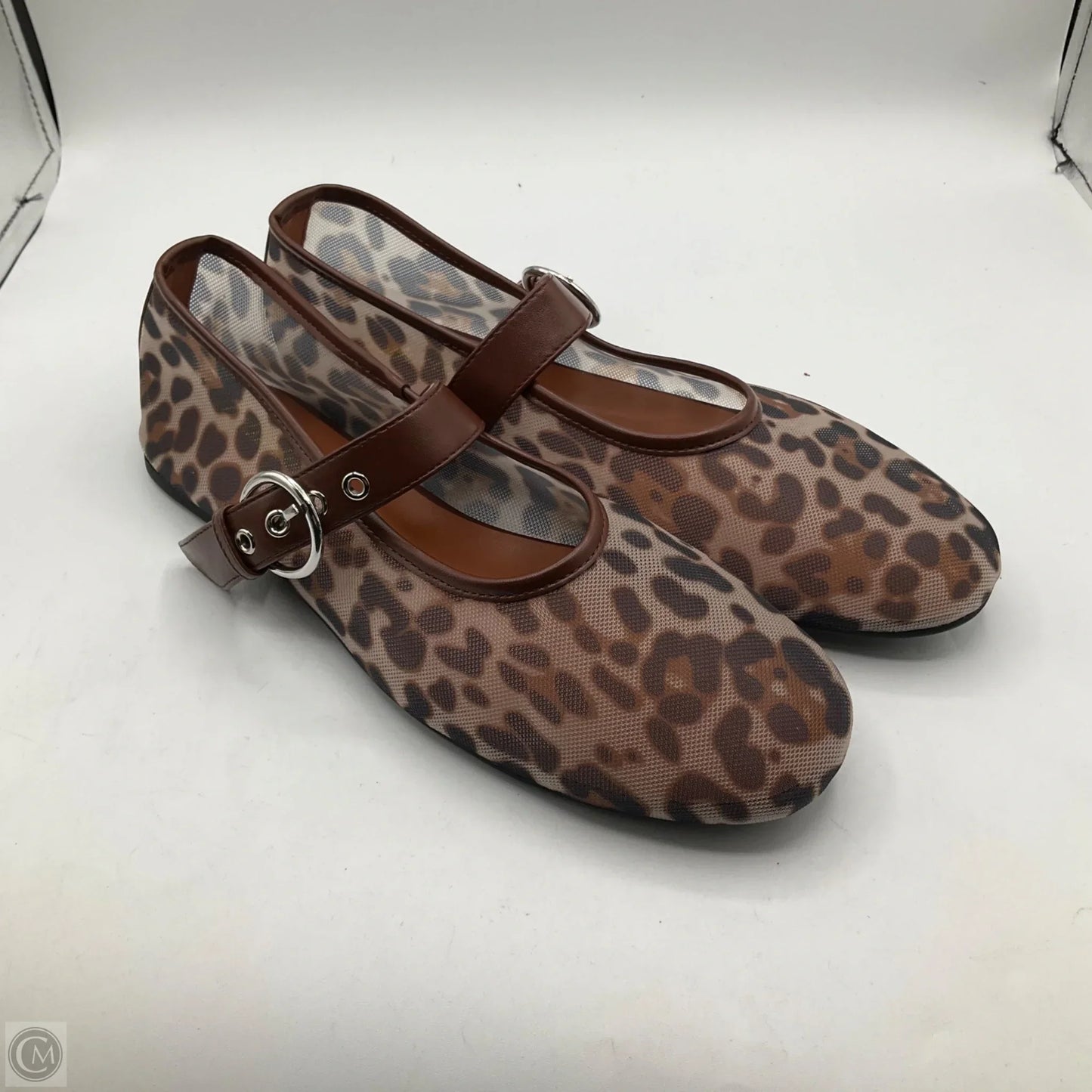 Shoes Flats By Clothes Mentor In Animal Print, Size: 10