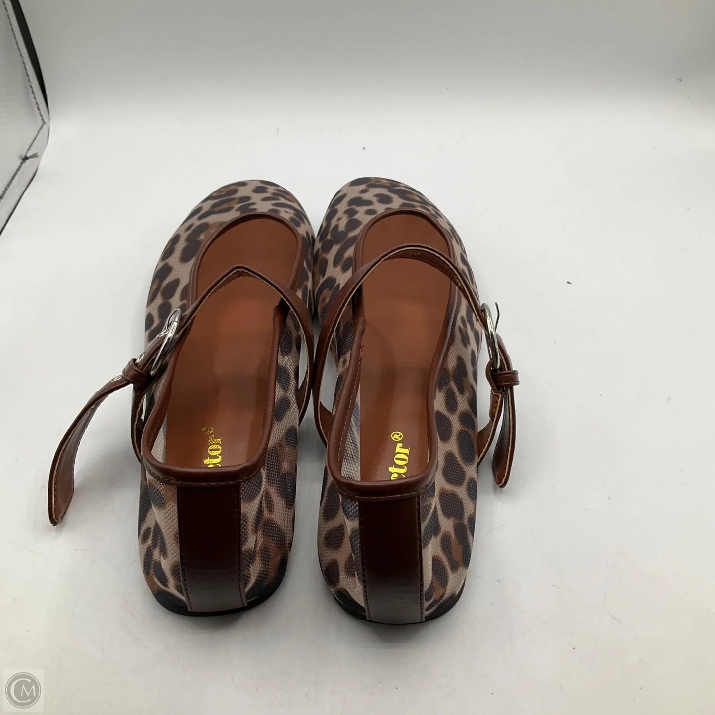 Shoes Flats By Clothes Mentor In Animal Print, Size: 10