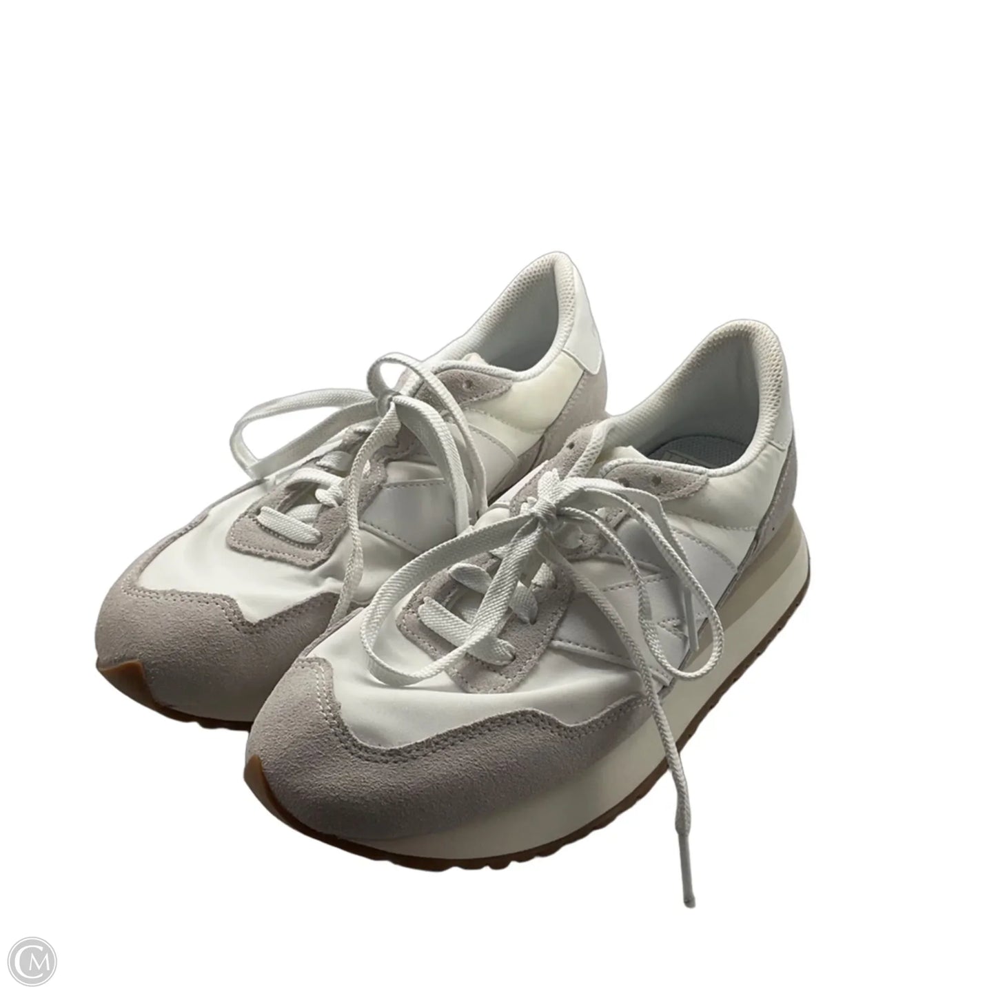 Shoes Athletic By New Balance In White, Size: 9