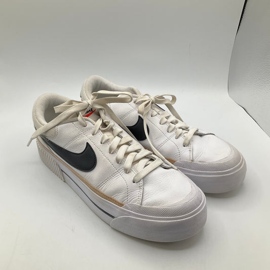 White Shoes Sneakers Nike, Size 10