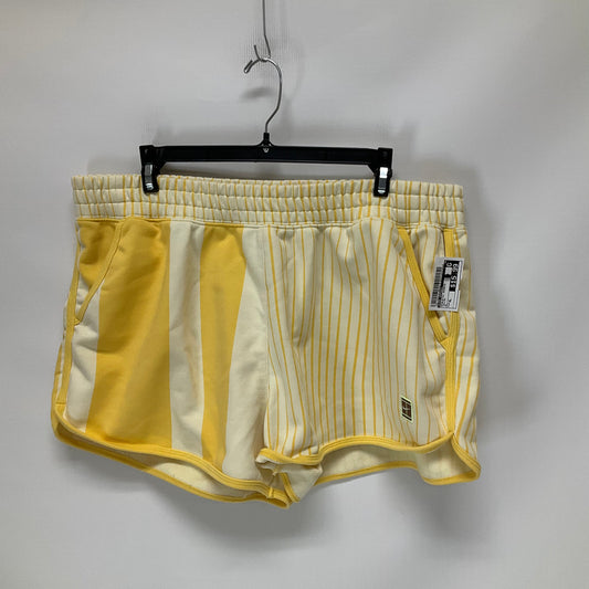 Yellow Athletic Shorts Nike Apparel, Size Xl