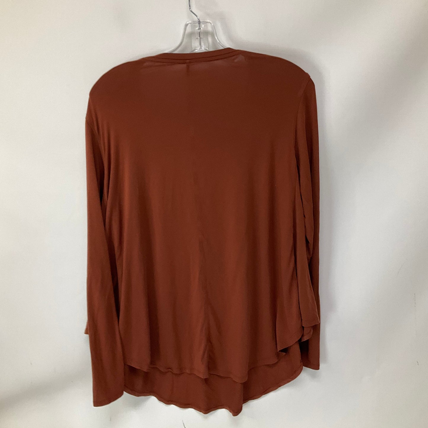 Athletic Top Long Sleeve Crewneck By Lululemon In Orange, Size: M