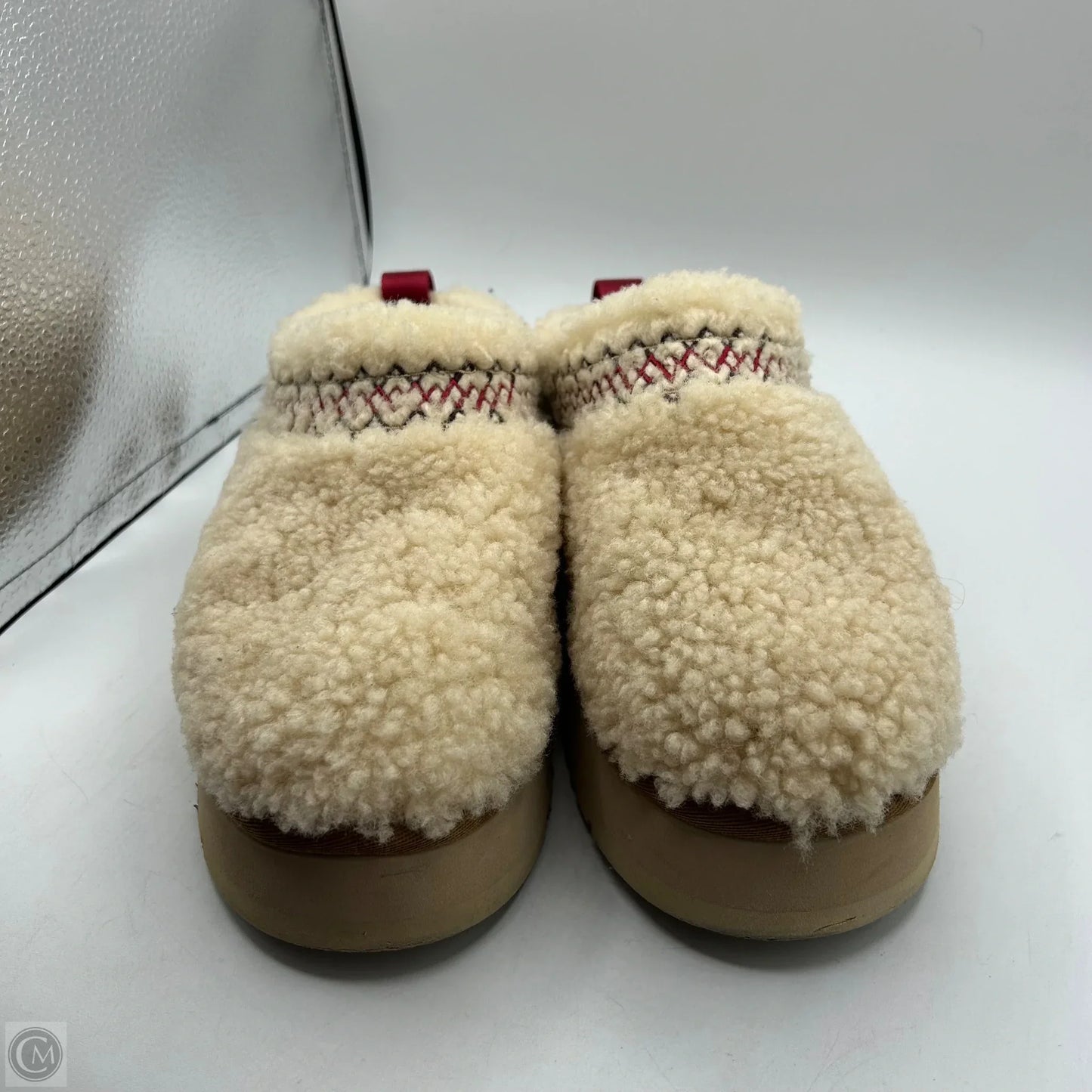 Shoes Designer By Ugg In Cream, Size: 9