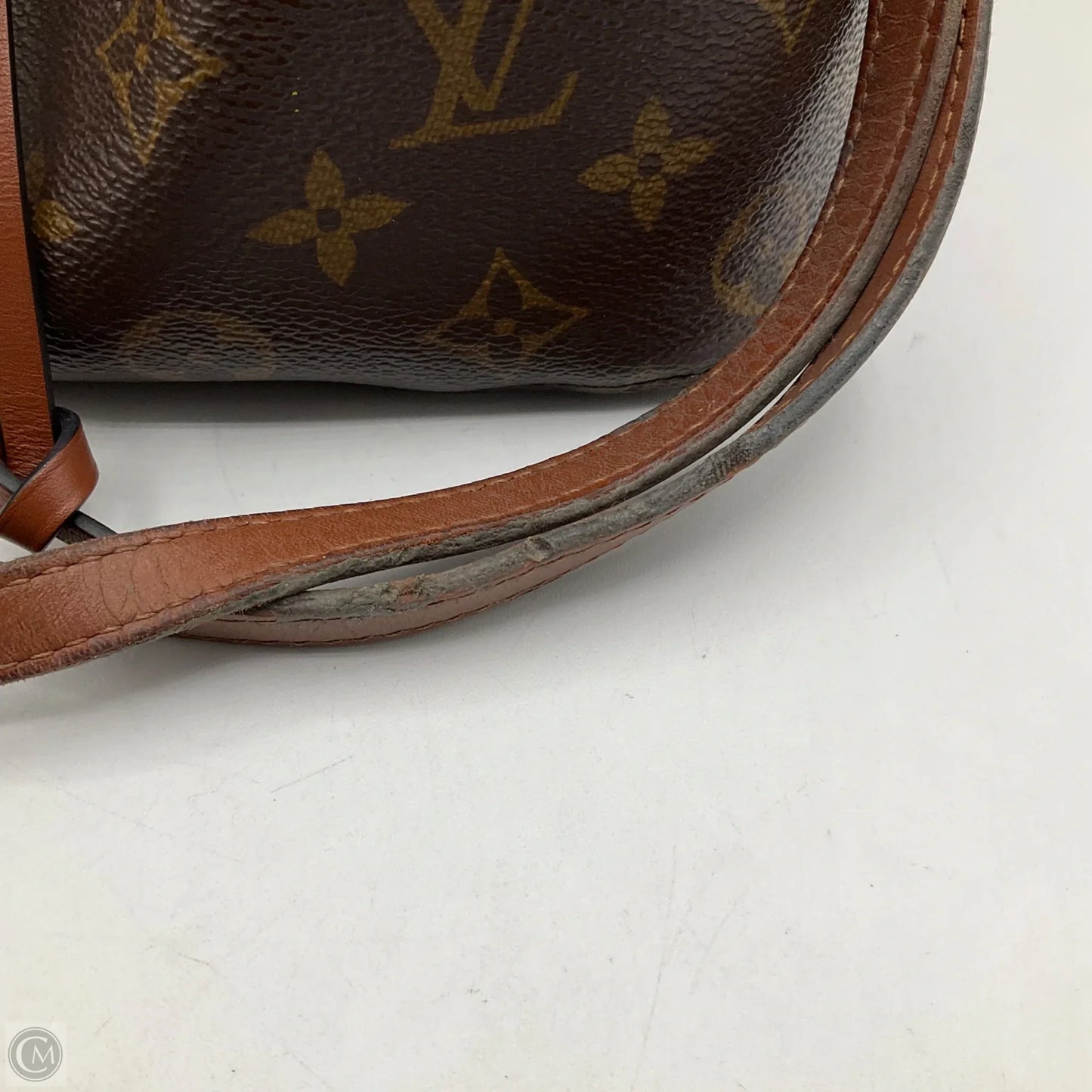 Handbag Luxury Designer By Louis Vuitton, Size: Medium