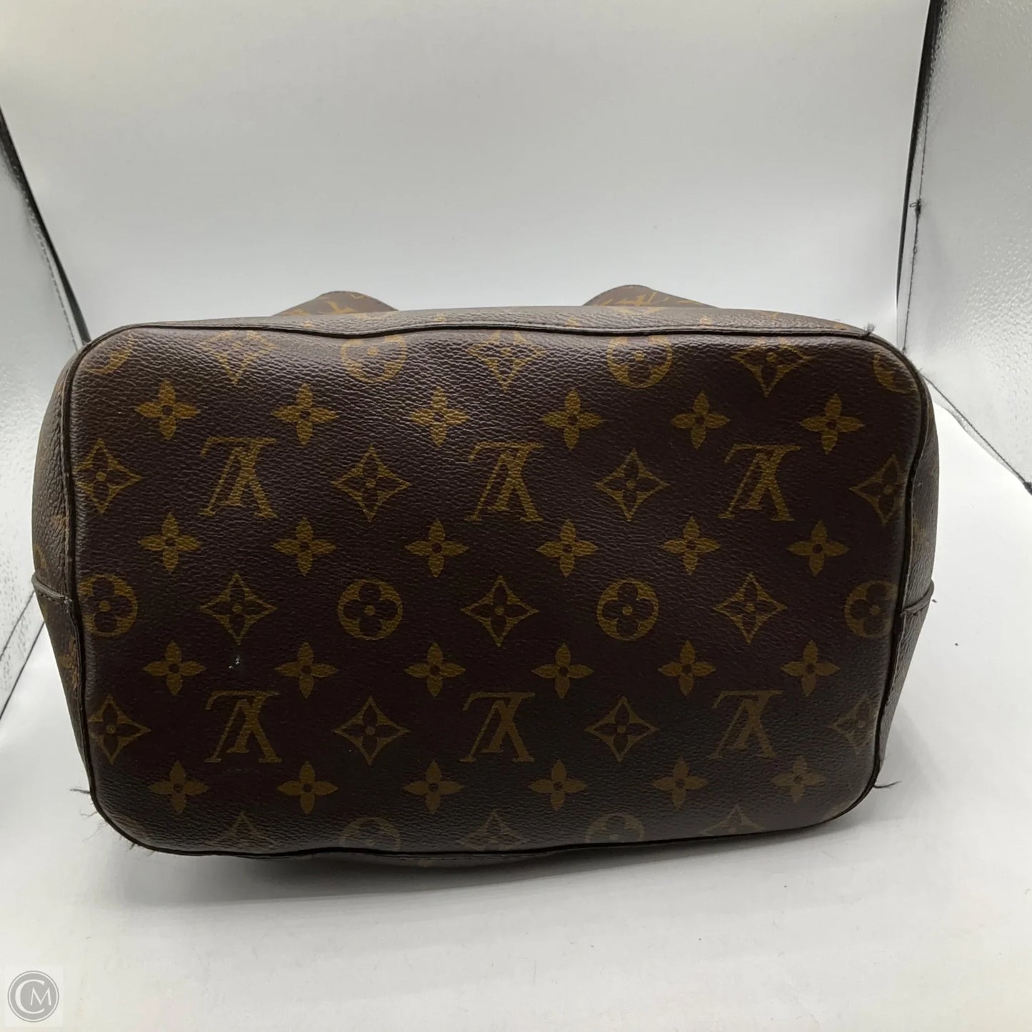 Handbag Luxury Designer By Louis Vuitton, Size: Medium