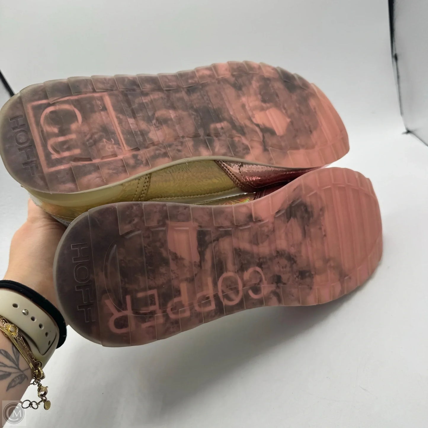 Shoes Sneakers By Cmb In Multi-colored, Size: 10