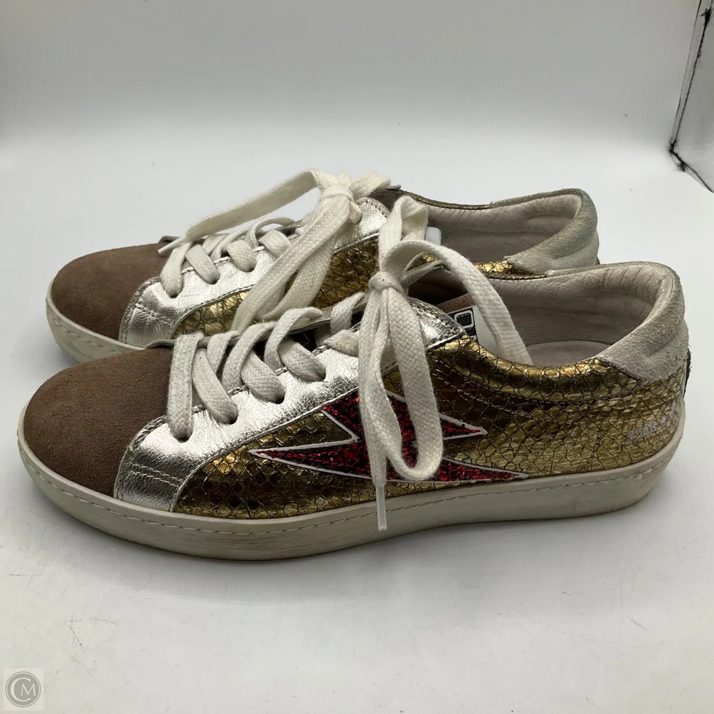 Shoes Sneakers By Cmc In Gold & Silver, Size: 7