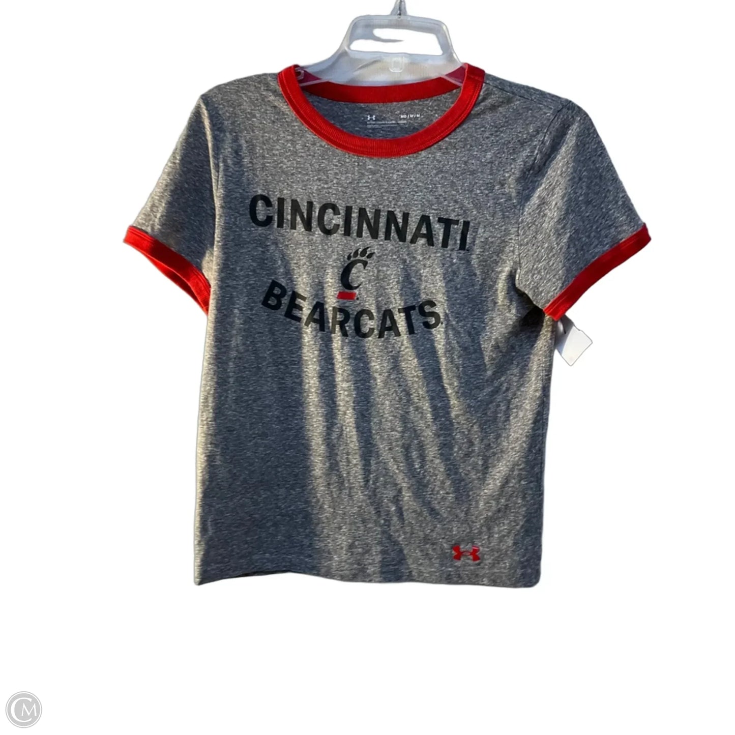 Athletic Top Short Sleeve By Under Armour In Grey & Red, Size: M
