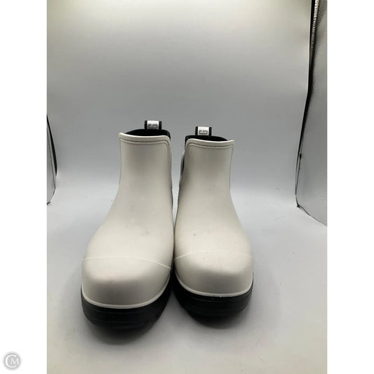 Boots Designer By Ugg In White, Size: 6