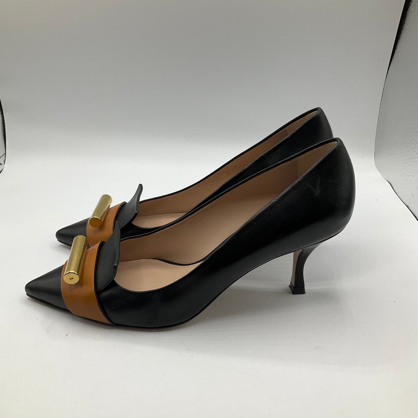 Shoes Heels Kitten By Stuart Weitzman  Size: 8.5