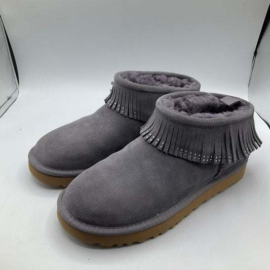 Grey Boots Ankle Flats Ugg, Size 7