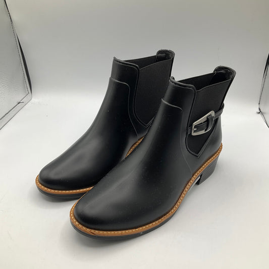 Black Boots Ankle Flats Bernardo, Size 6