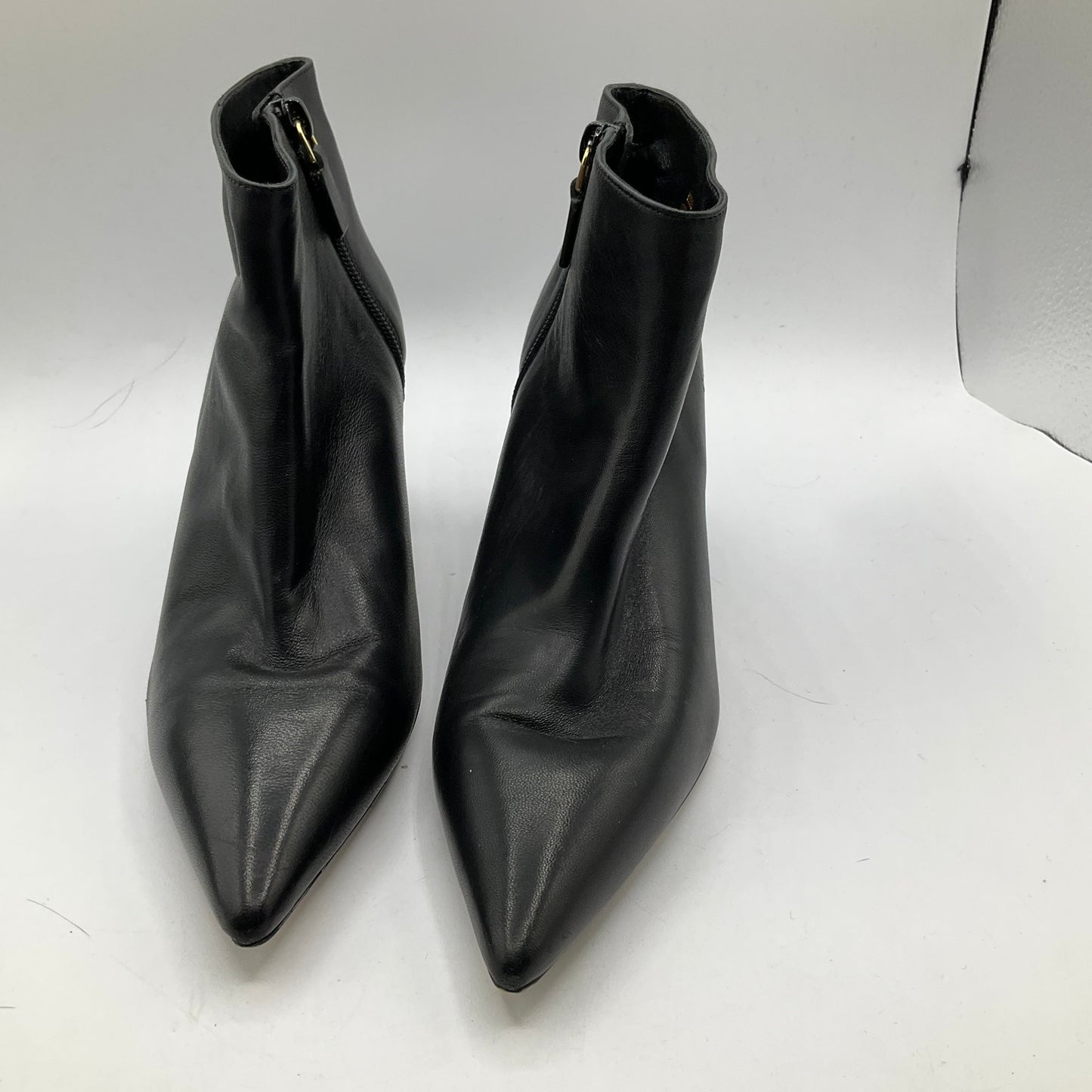 Boots Ankle Heels By Stuart Weitzman In Black, Size: 7.5