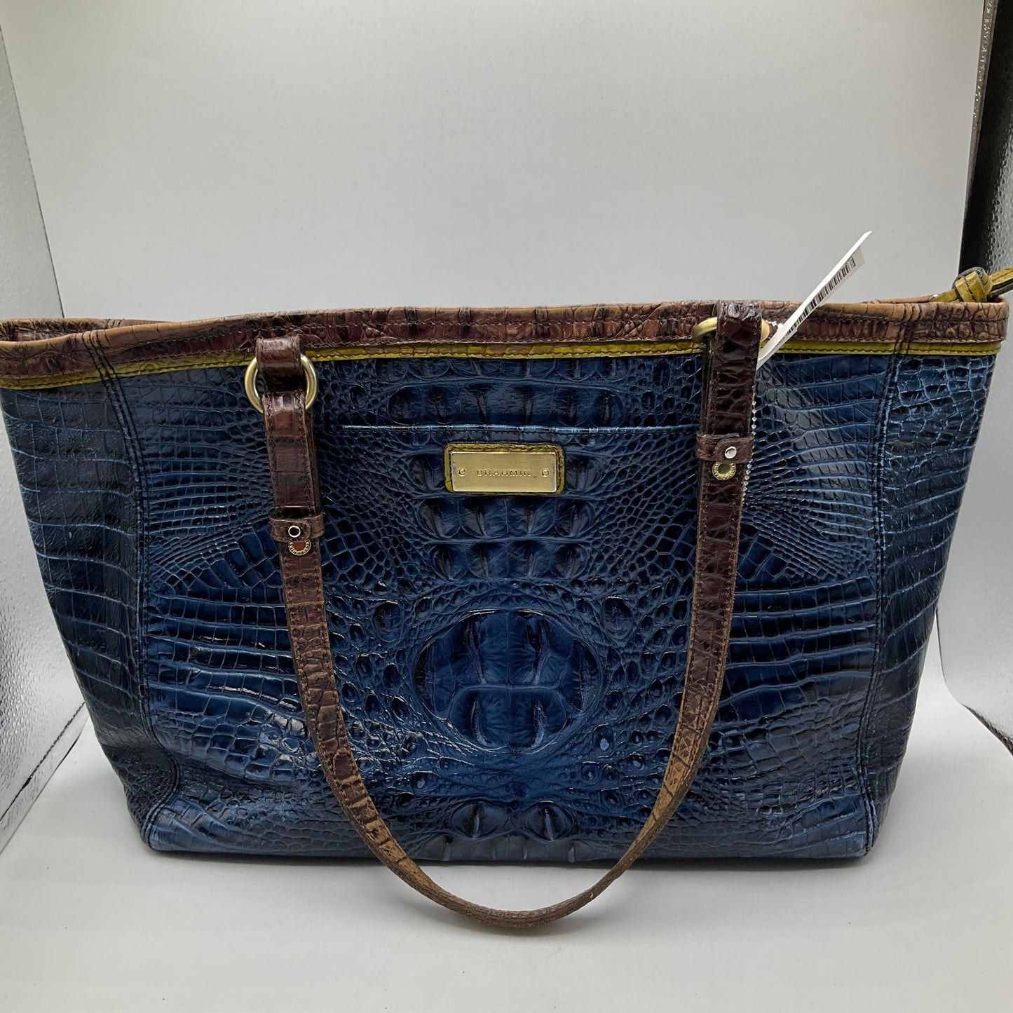 Handbag Designer By Brahmin, Size: Medium