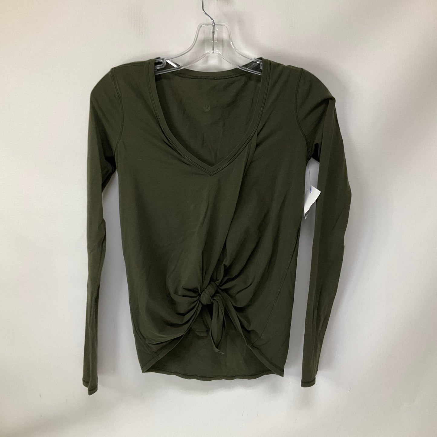 Athletic Top Long Sleeve Crewneck By Lululemon In Green, Size: 6