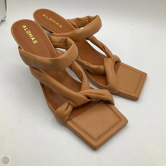 Sandals Heels Kitten By Cma In Tan, Size: 10
