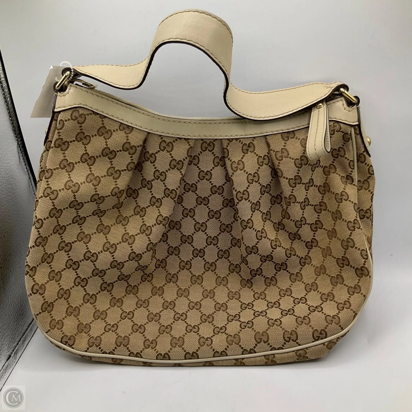 Handbag Luxury Designer By Gucci, Size: Medium