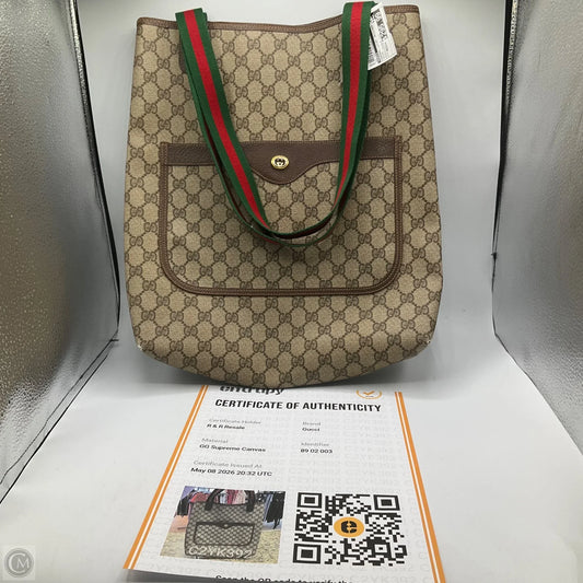 Handbag Luxury Designer By Gucci, Size: Medium