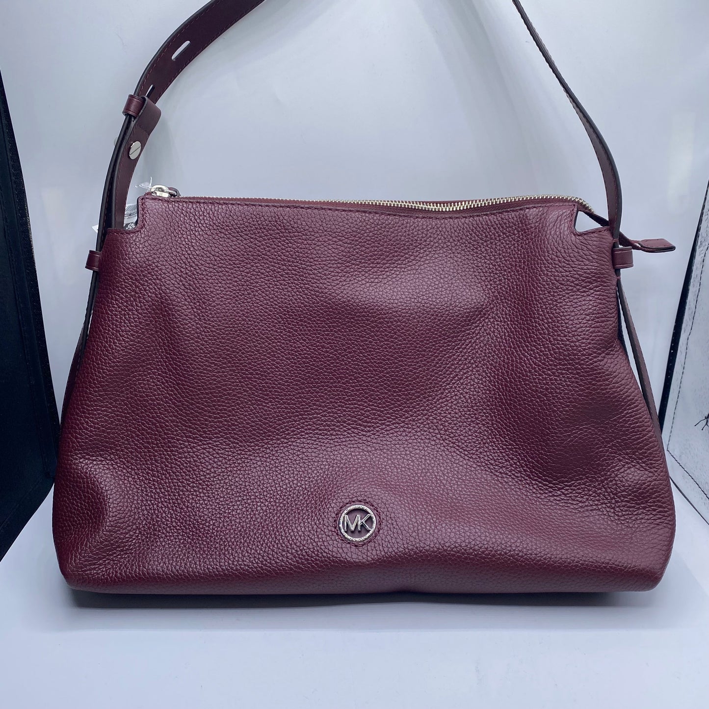 Handbag Designer By Michael Kors, Size: Medium