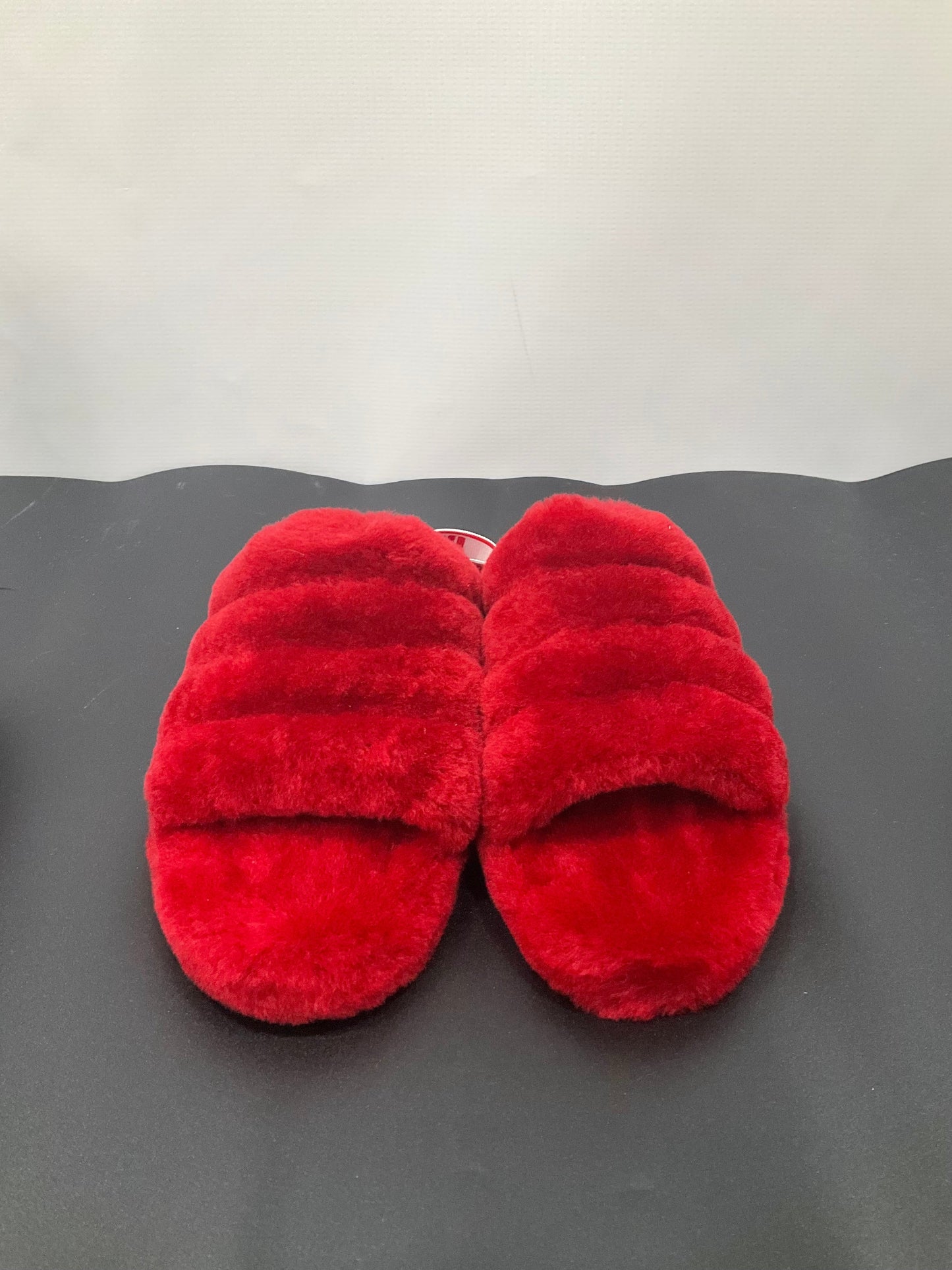 Slippers Designer By Ugg In Red