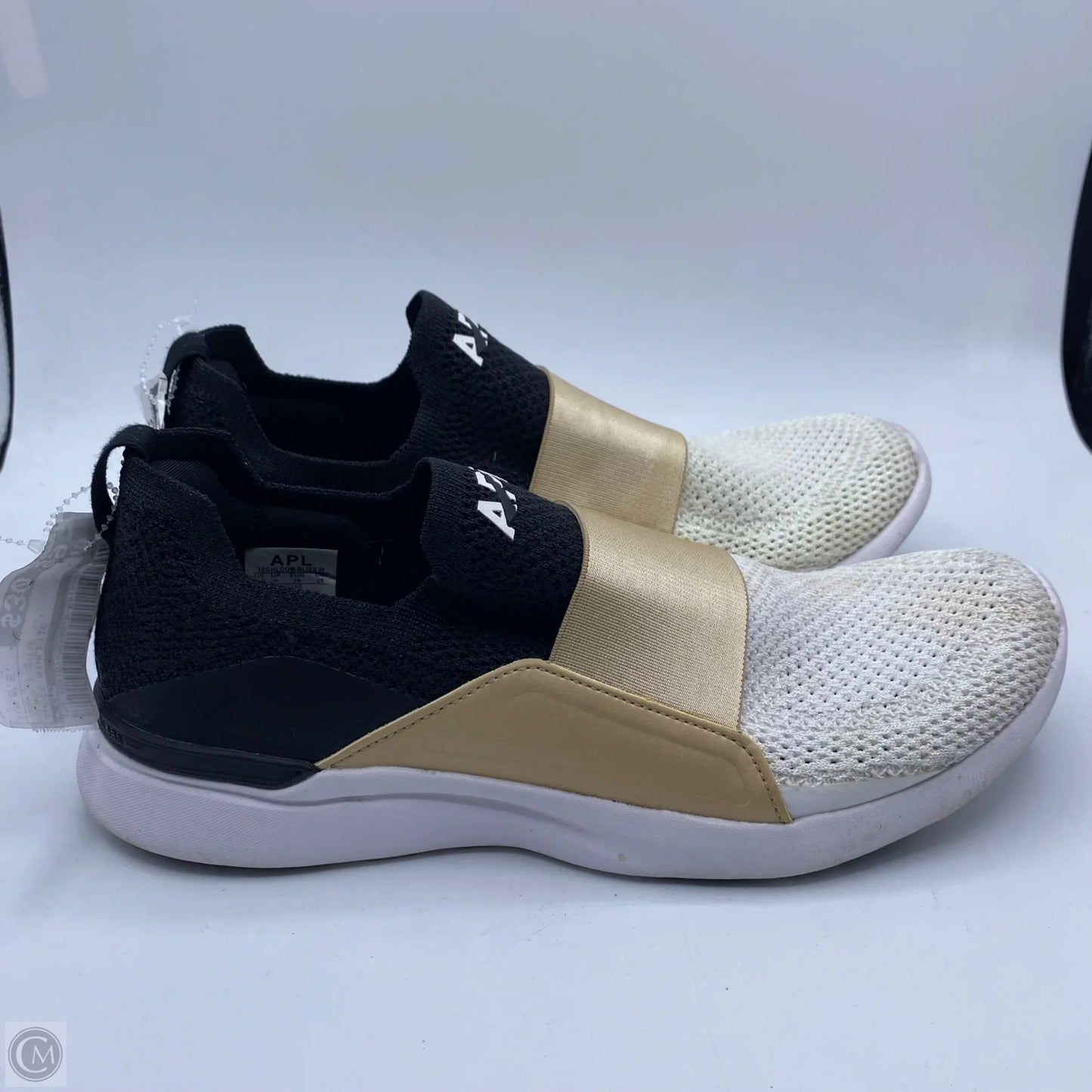 Shoes Athletic By APL In Black & White, Size: 8.5