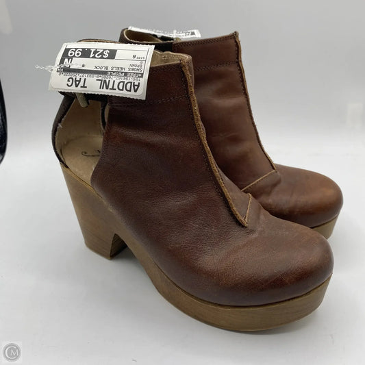 Shoes Heels Block By Free People In Brown, Size: 6