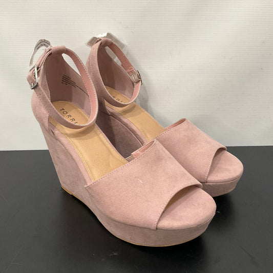 Pink Shoes Heels Wedge Torrid, Size 10.5